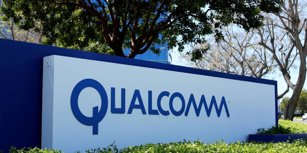 Los accionistas de Qualcomm recibirían 60 dólares en efectivo y 10 dólares por acción en papeles de Broadcom