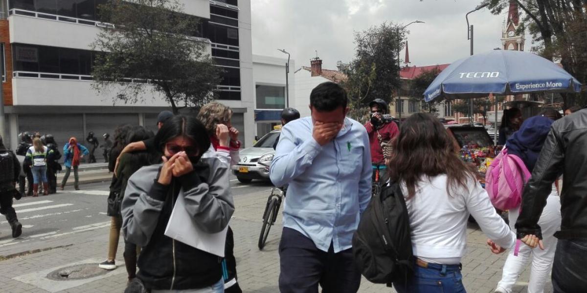 Trabajadores de la zona empresarial de la avenida Chile se vieron afectados por los gases.