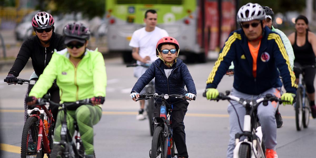 En Bogotá se realizan unos 800.000 viajes en bicicleta al día, cifra que ha aumentado los últimos años.