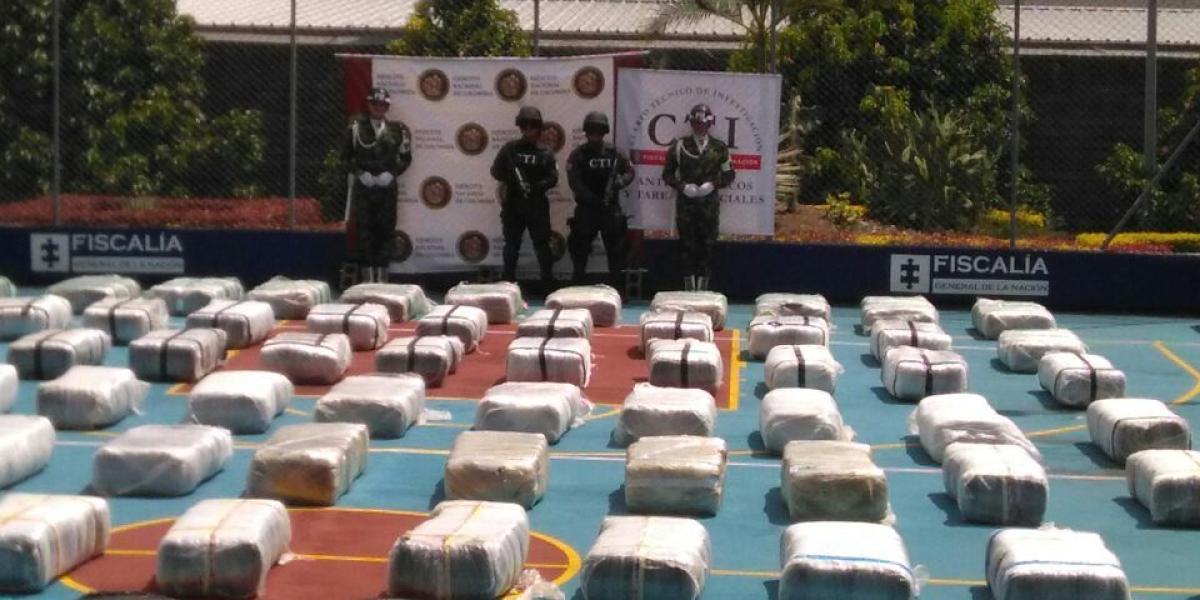 En las operaciones participaron miembros de la Policía Judicial CTI Medellín de la Fiscalía, adscritos al grupo Antinarcóticos y Tareas Especiales con apoyo del Ejército.