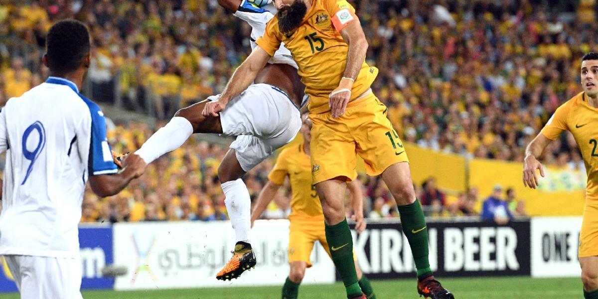 Jedinak fue la figura de Australia en el repechaje contra Honduras tras marcar los tres goles de la clasificación.