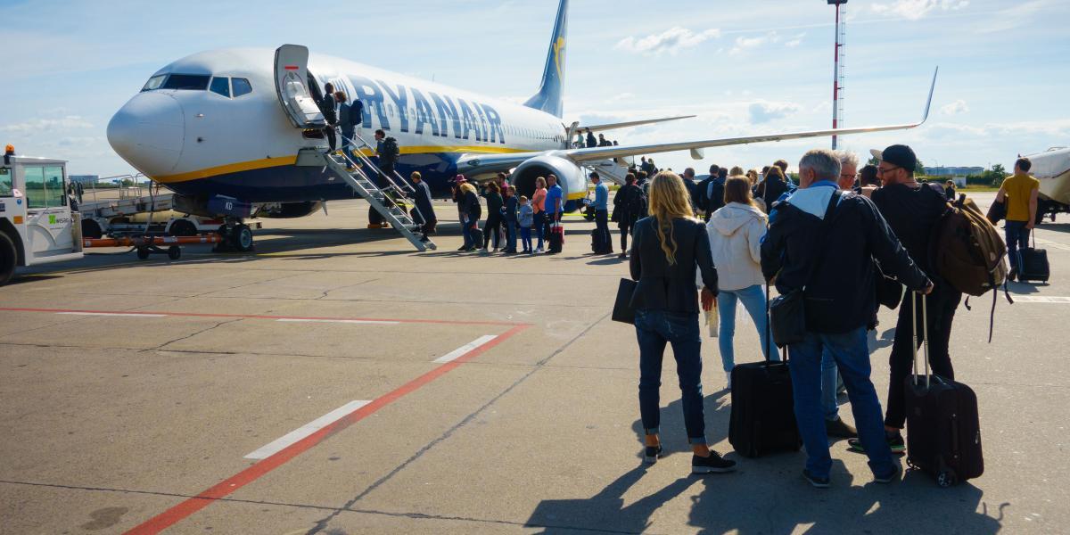 Ryanair es la pionera en el mundo ‘low cost’. Ofrece rutas desde 20 euros.