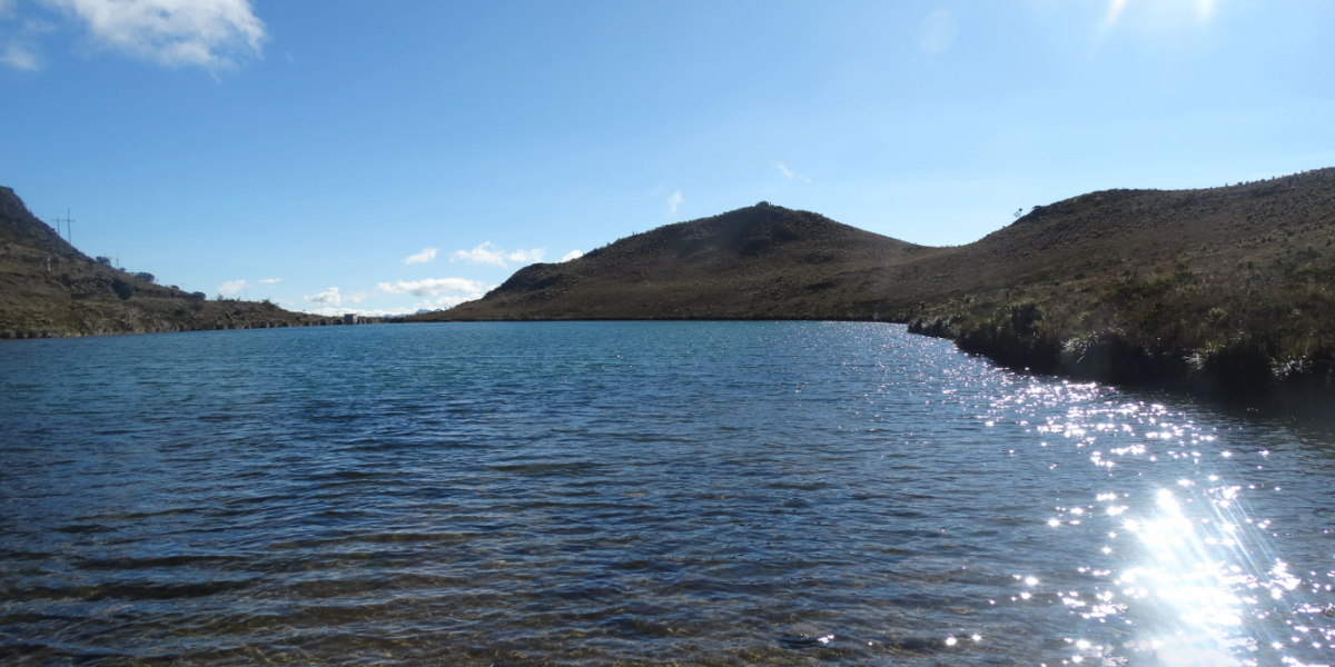 Laguna Negra, en el cerro Pan de Azúcar, parte del páramo de Las Domínguez.
