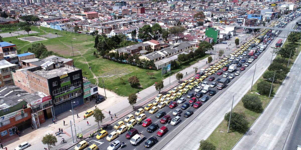 Las congestiones viales, y la información en tiempo real de la movilidad de Bogotá se pueden consultar a través de Simur.