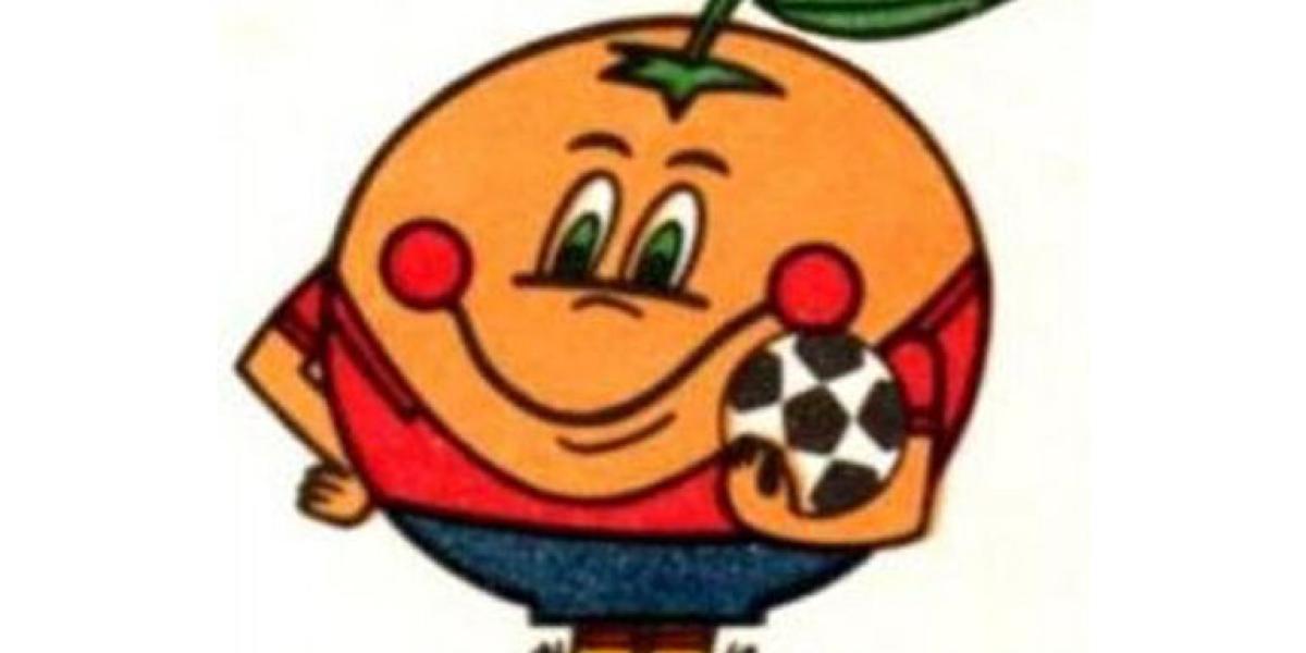 Naranjito - España 1982

Esta fruta, típica de Valencia y Murcia, se vistió con el uniforme español durante el mundial. La mascota también protagonizó la serie animada 'Fútbol en acción'.