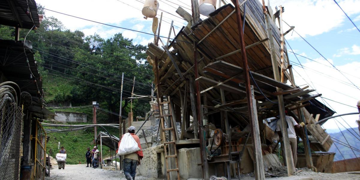 Marmato (Caldas) es un municipio que vive de la explotación de oro y en el que existe un conflicto entre la empresa Gran Colombia Gold y los mineros tradicionales, algunos de los cuales son afros e indígenas.