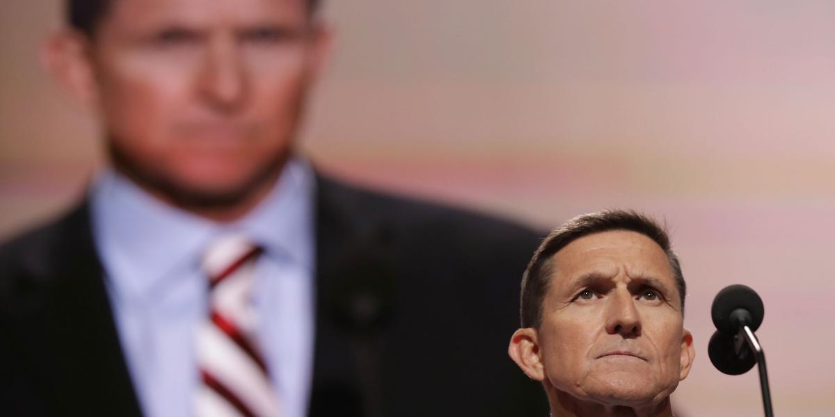 El general (r) Michael Flynn se declaró culpable de mentir sobre sus contactos con emisarios rusos para que afectaran la elección presidencial.
