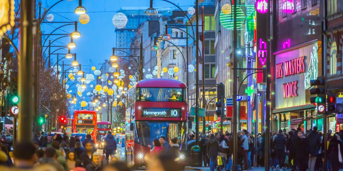 La capital británica ofrece multitud de estampas navideñas.