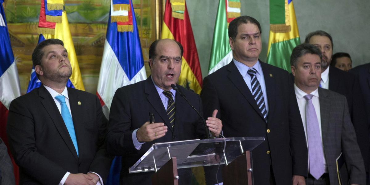 Julio Borges, junto a otros diputados y representantes de las cuatro formaciones más poderosas de la MUD conforman el panel de negociación.