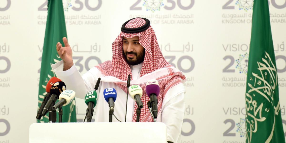 Príncipe heredero de Arabia Saudita Mohammed bin Salman,  hijo del rey Salman. El heredero hace parte del selecto grupo después de iniciar una fuerte campaña en contra de los miembros de la familia real acusados de corrupción.