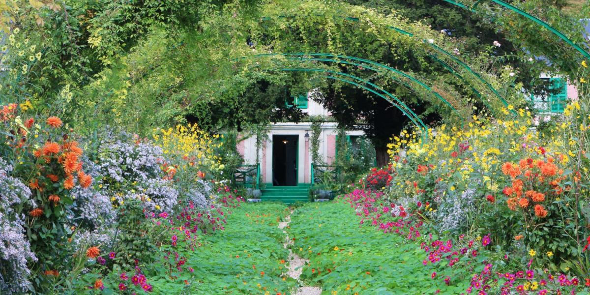 Los jardines de la residencia de Monet, en Giverny (Francia), son hoy lugar de peregrinación turística.
