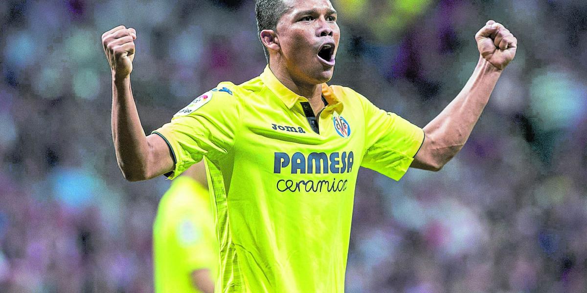 El atacante colombiano Carlos Bacca, uno de los hombres del gol en el Villarreal de España.