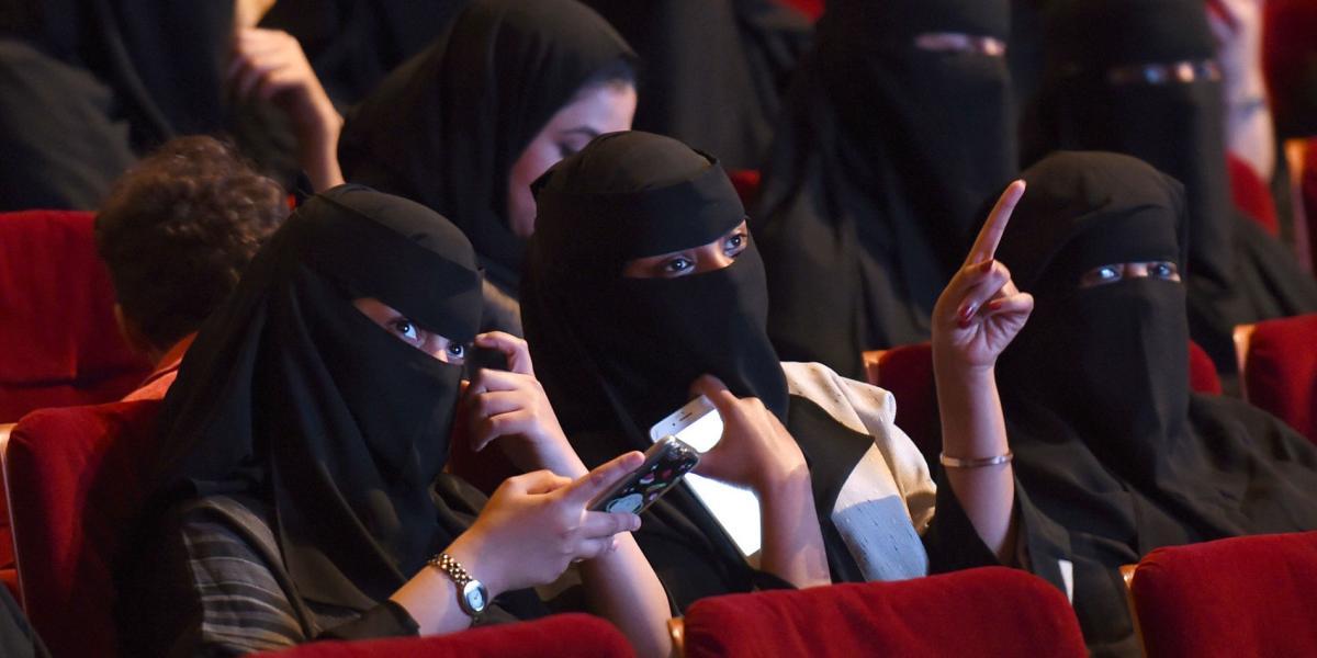 Después de 35 años, los saudíes volverán a disfrutar de salas de cine en las principales ciudades del país.