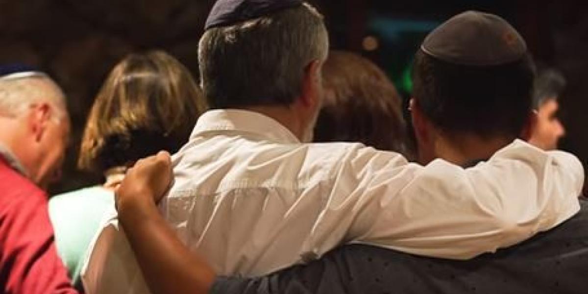 ¿Sabe cómo celebra una familia judía el Hanukkah en Colombia?