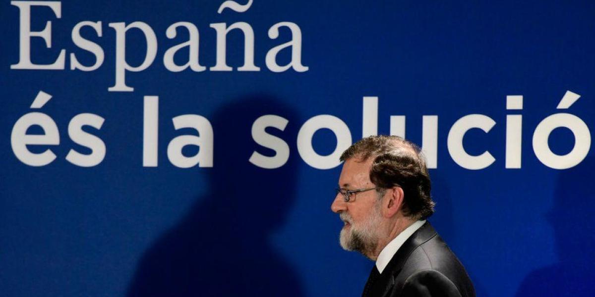 El presidente del gobierno español, Mariano Rajoy, se ha implicado en la campaña catalana pese a tratarse de elecciones regionales.