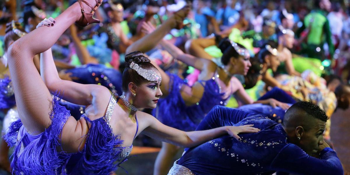 Color y talento brillaron durante el Salsódromo, en el primer día de la Feria.