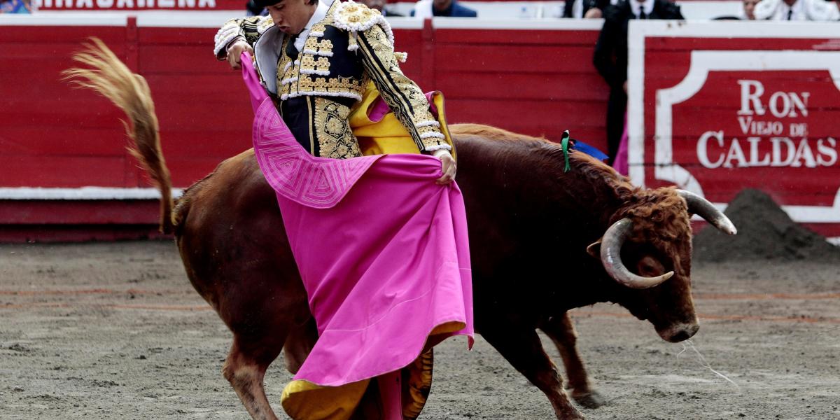 El torero peruano Andrés Roca Rey durante la cuarta corrida de la 63 Feria de Manizales.