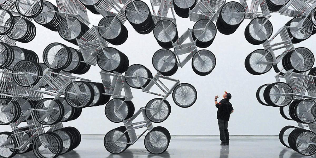 ‘Forever Bicycles’ (‘Por siempre bicicletas’) es una de las instalaciones más famosas de Weiwei.