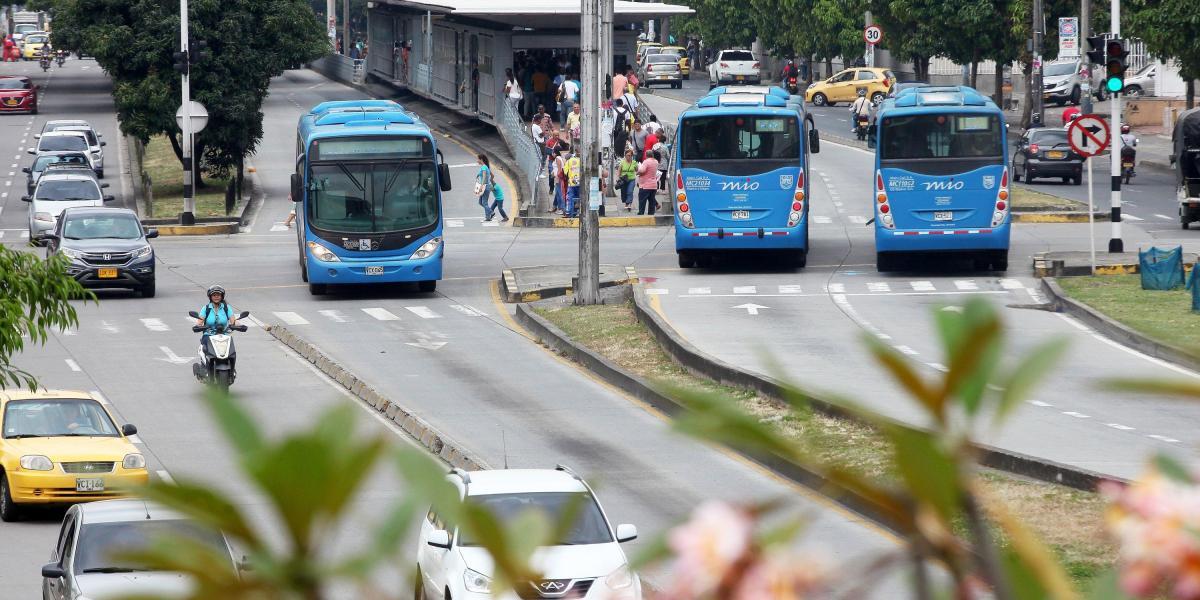 El sistema masivo del MIO circula hoy con 758 buses, movilizando a unos 550.000 pasajeros cada día.