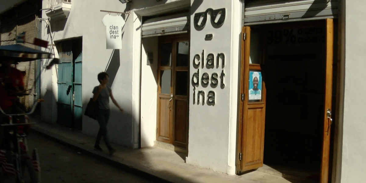 La tienda de Clandestina abrió en La Habana Vieja a comienzos de 2015 y ha sido un éxito de ventas desde el comienzo.