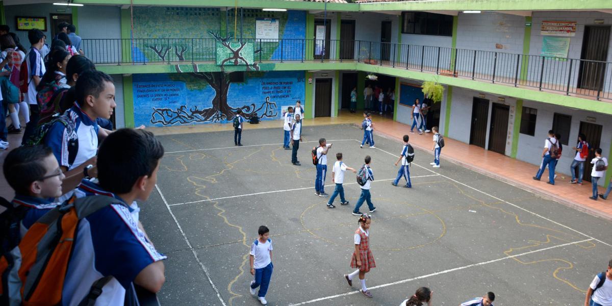 Se espera la reconstrucción de 13 nuevos colegios públicos en Medellín.