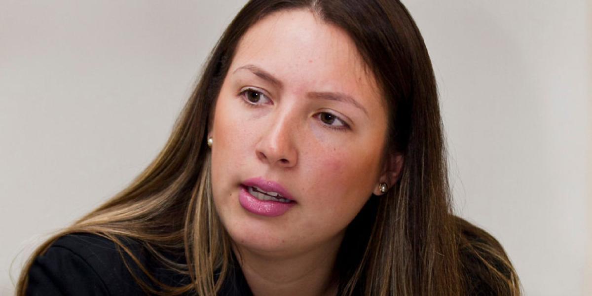 Sara Piedrahíta Lyons, prima de Alejandro Lyons, fue electa a la Cámara por el Partido Social de Unidad Nacional en 2014.