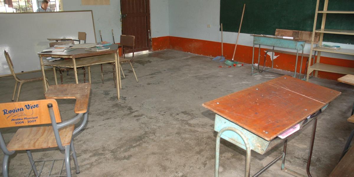 Por enfrentamientos entre bandas criminales, hay seis escuelas cerradas en el municipio de Caucasia, en el Bajo Cauca antioqueño.