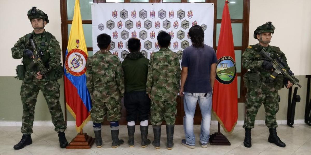Cuatro indígenas que habían sido reclutados de manera forzosa por la guerrilla del Eln en el Chocó se entregaron ante las tropas del  Ejército.