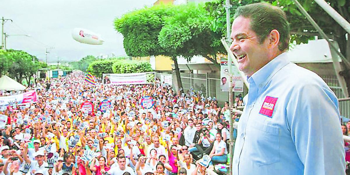 En la zona industrial de Cúcuta, Germán Vargas presidió ayer una manifestación de varios miles de personas.