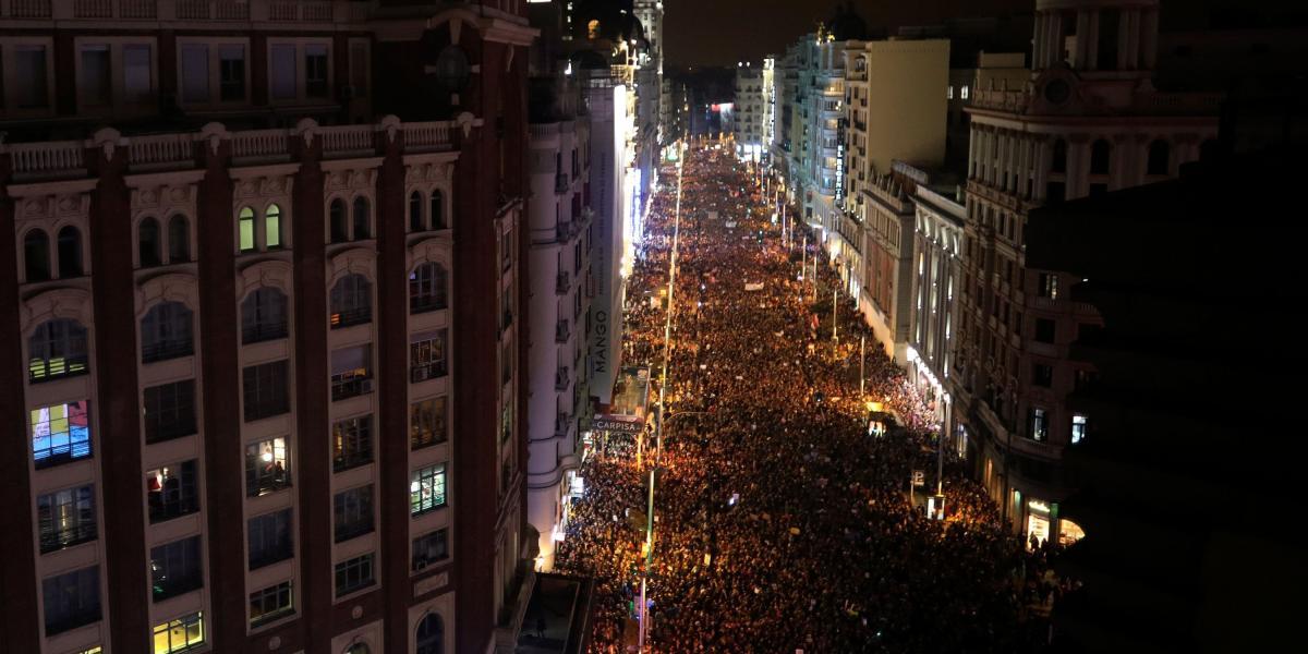 Hubo marchas, huelgas, paros y manifestaciones en 120 ciudades de España.