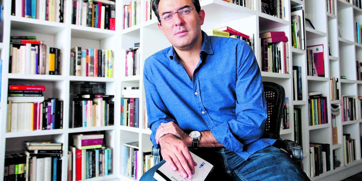 Juan Gabriel Vásquez es el autor de novelas como 'El ruido de las cosas al caer', 'Historia secreta de Costaguana', 'Los informantes', entre otras.