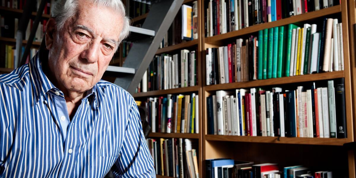 'La llamada de la tribu' hace un recorrido por la historia política e intelectual de Mario Vargas Llosa, desde su juventud marxista hasta el liberalismo de su madurez.