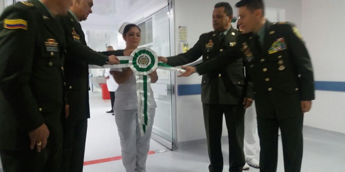El director de la Policía Nacional general Jorge Hernando Nieto puso en funcionamiento esta mañana las salas de cirugía que fueron modernizadas