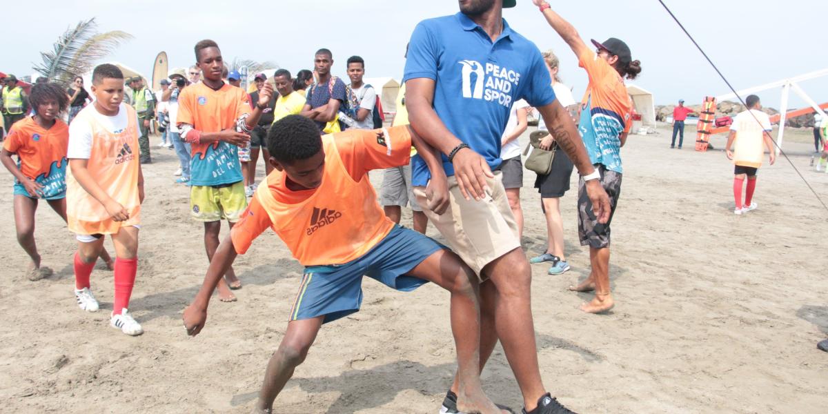 Drogba es la estrella de la campaña ‘Champion for peace’, del programa internacional  ‘Peace and sport’