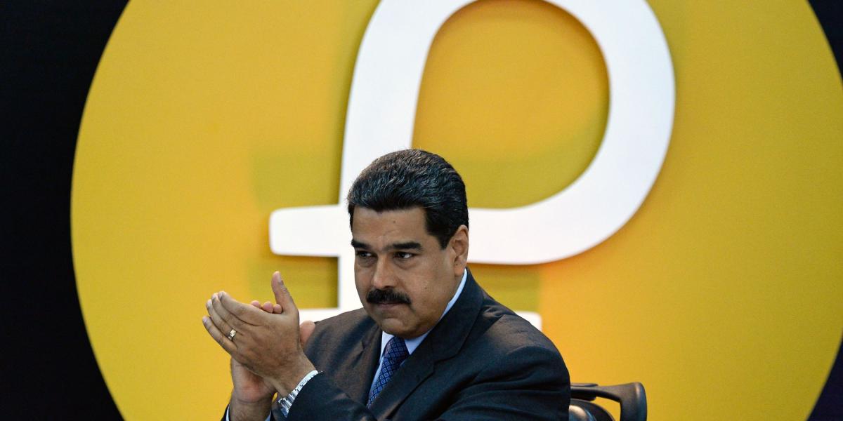 Según Trump, la criptomoneda creada por Nicolás Maduro, presidente venezolano, busca eludir sanciones previas.