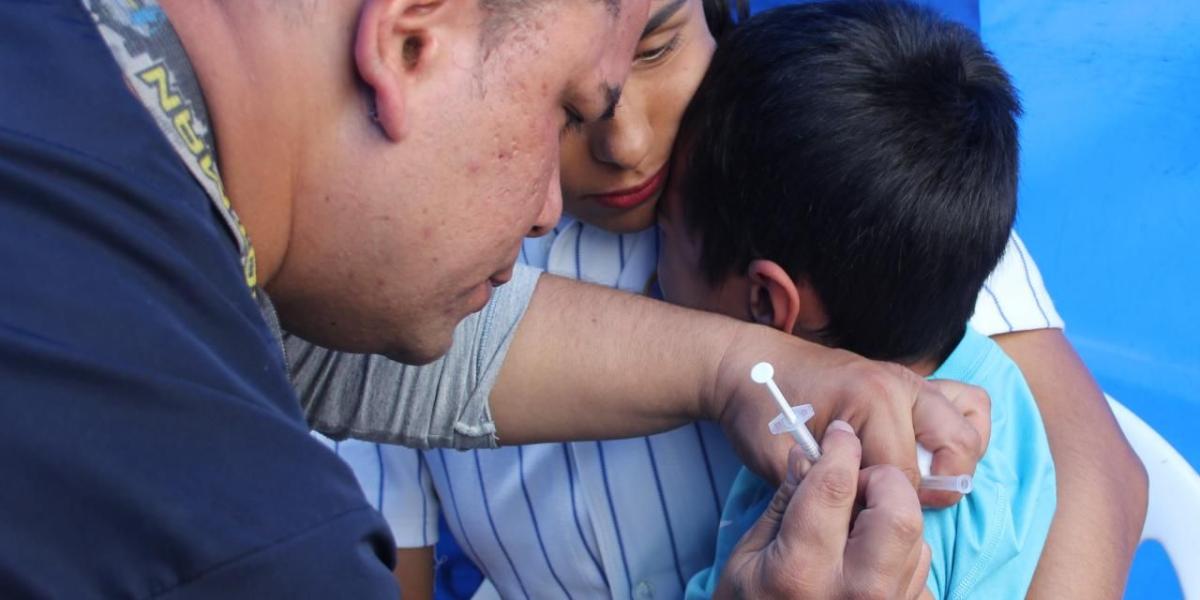 En las jornadas de vacunación a población venezolana, la Secretaria de Salud ha inmunizado a 1.671 personas, entre ellas 392 niños,