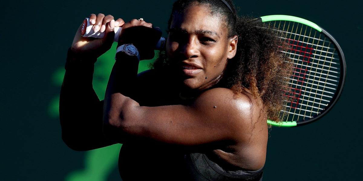 Serena Williams se mostró lenta en la pista, aunque apenas está regresando a la competencia.