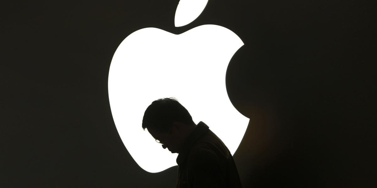 Una nueva legislación china, promulgada en 2017, que requiere que los servicios en la nube sean operados por compañías de ese país, obligó a Apple a alquilar espacio de servidores dentro de China.
