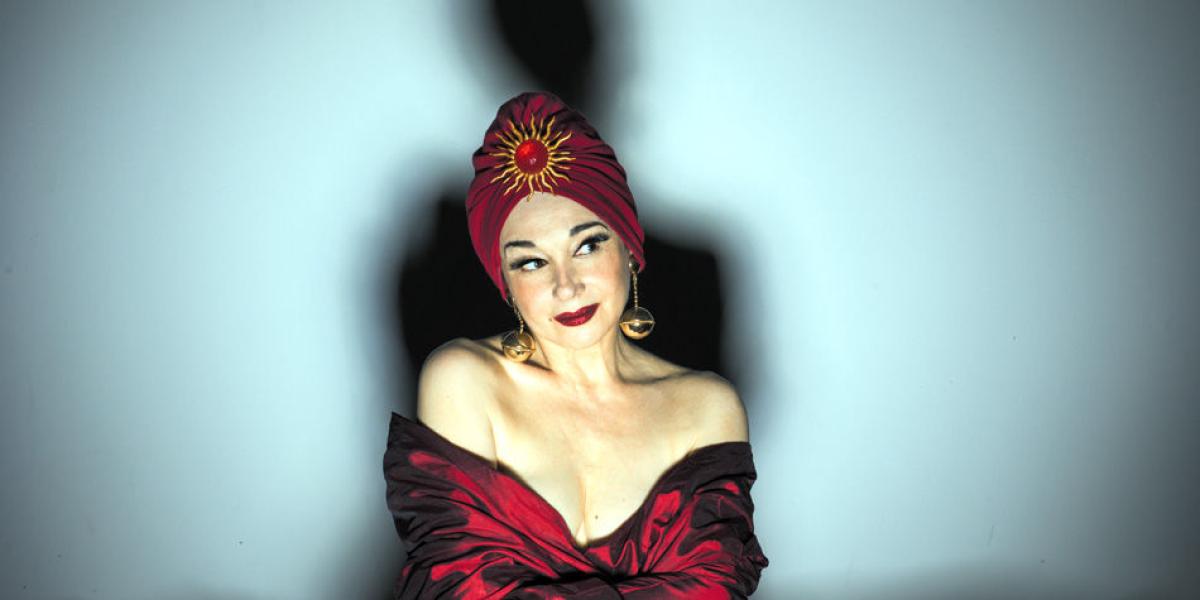 La artista portuguesa Mísia, una voz inconfundible del género del fado.