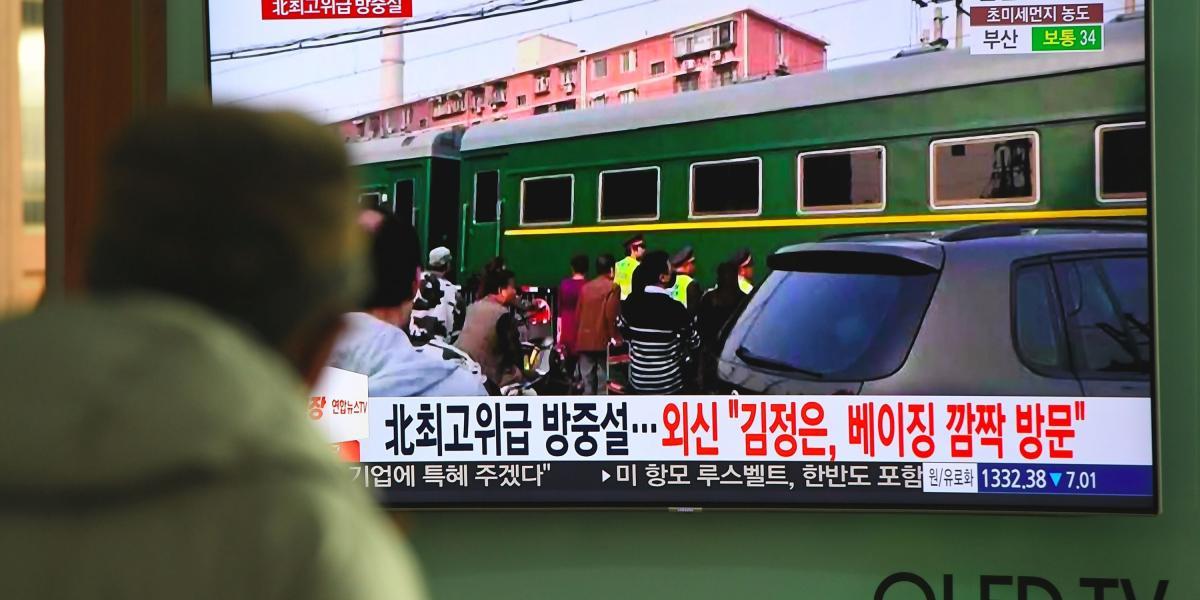 Por sus características, el tren en el que se presume que habría viajado el líder norcoreano a Pekín es muy similar al que usaba su padre, Kim Jong-il, para sus visitas al extranjero.