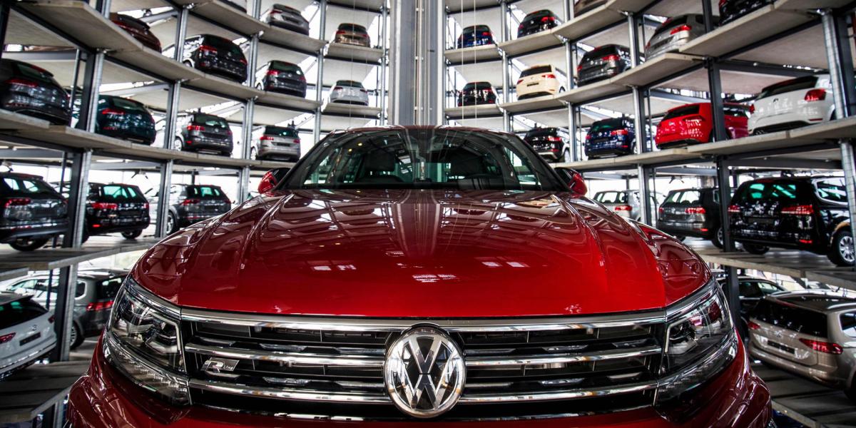Las marcas automovilísticas, entre ellas Volkswagen, le apostarán a comercializar vehículos eléctricos.