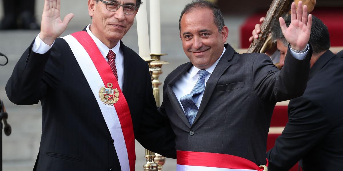 El presidente Martín Vizcarra (izq.) y el recién nombrado jefe de gabinete, César Villanueva.