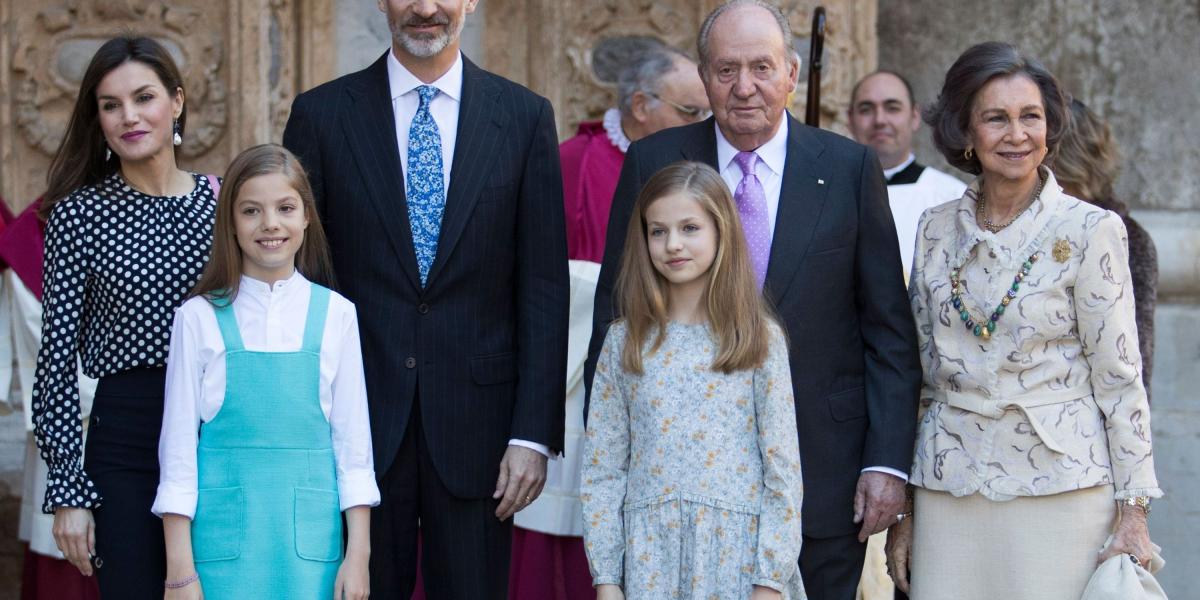La familia Real española visitó la catedral de Palma de Mallorca este domingo.
