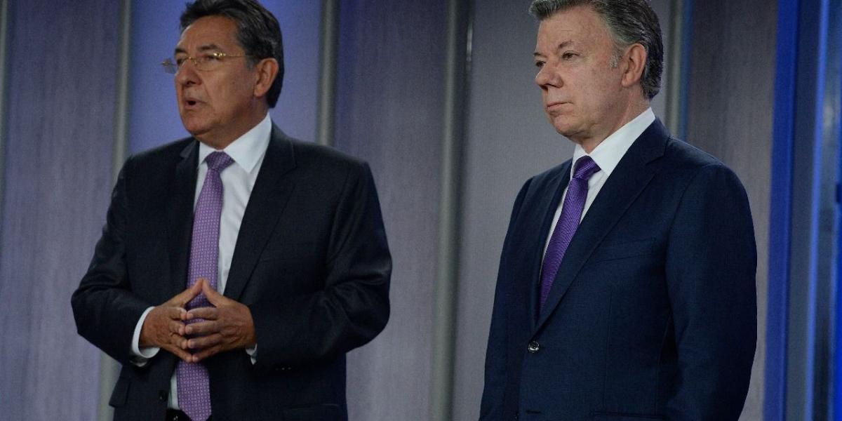 El presidente Juan Manuel Santos y el fiscal Néstor Humberto Martínez hablaron este lunes desde Casa de Nariño sobre la orden de captura a Santrich.