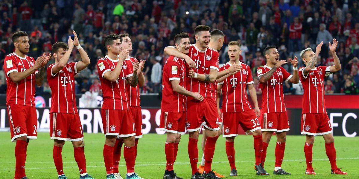 Bayern Múnich celebrando frente a su afición.