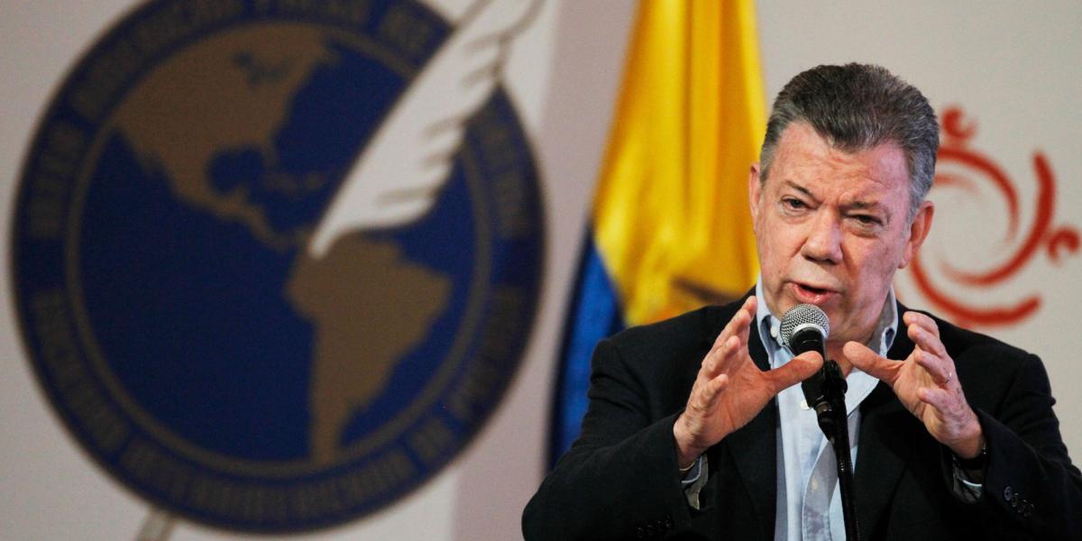 El presidente Santos, durante la clausura de la asamblea semestral de la Sociedad Interamericana de Prensa (SIP), en Medellín.