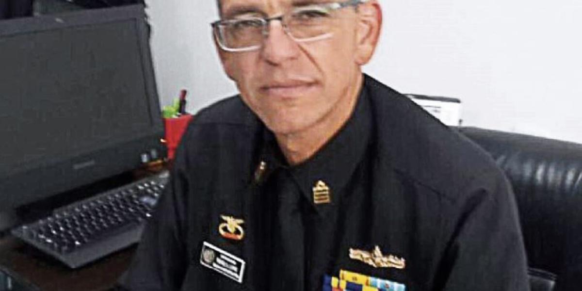 El capitán de navío Rafael Antonio Llinás rindió interrogatorio ante el fiscal 212, en Bogotá, este lunes.