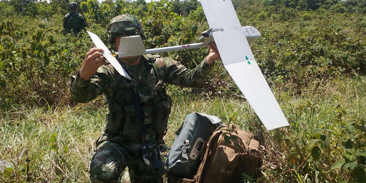 En le Ejército los drones son una herramienta importante en la persecución de guerrilleros en medio de la manigua.