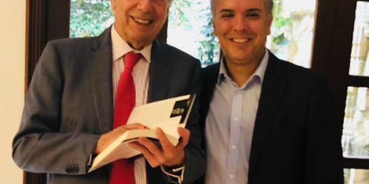 Iván Duque almorzó con Mario Vargas Llosa