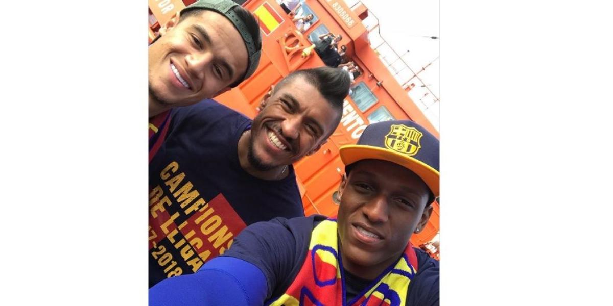 Yerry Mina (der.) celebra su primer título de Liga con el Barcelona. En la foto, subida por el colombiano a su cuenta de Instagram, está con los brasileños Paulinho y Philippe Coutinho,